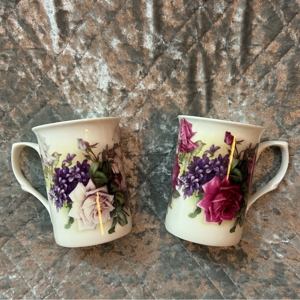 Set of two Stechcol mugs